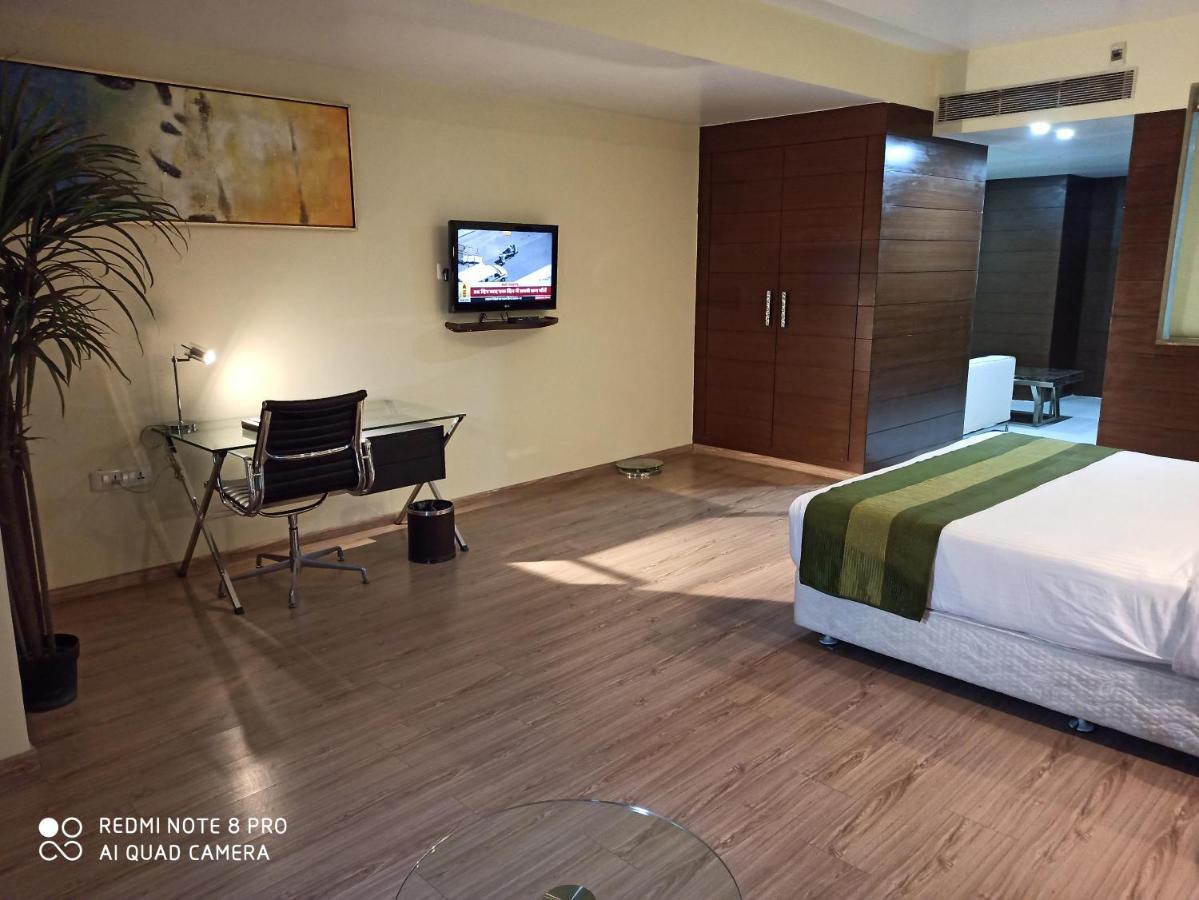 Hotel Patliputra Exotica Patna  Zewnętrze zdjęcie